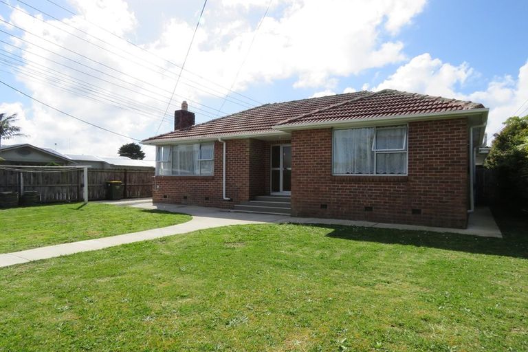 Photo of property in 393 West Coast Road, Glen Eden, Auckland, 0602