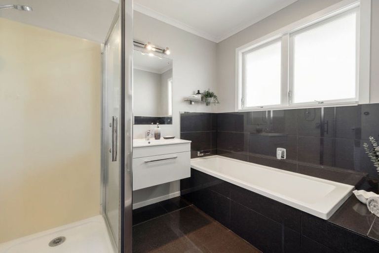 Photo of property in 22a Duncan Road, St Andrews, Hamilton, 3200