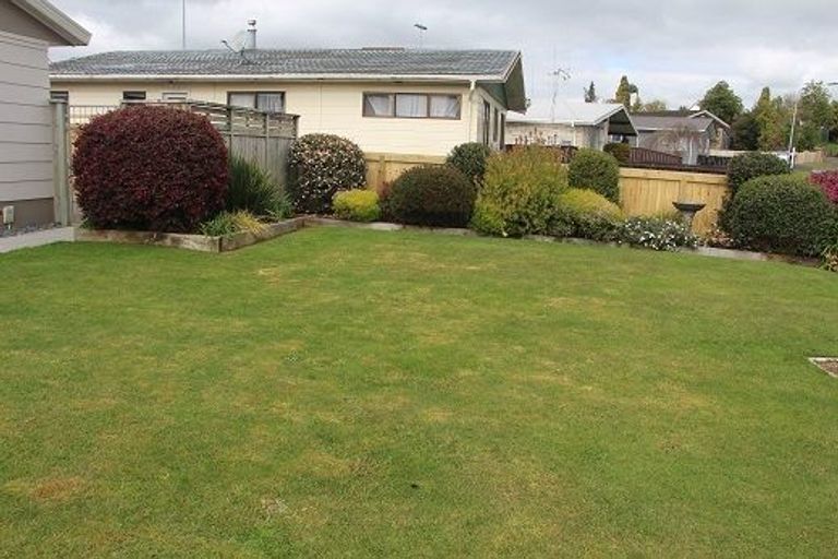 Photo of property in 7a Millar Place, Nawton, Hamilton, 3200