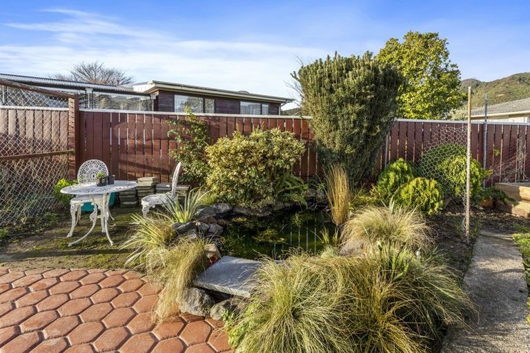 Photo of property in 7 Ferretti Grove, Avalon, Lower Hutt, 5011