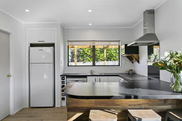 Photo of property in 3b Dorothy Drive, Acacia Bay, Taupo, 3330