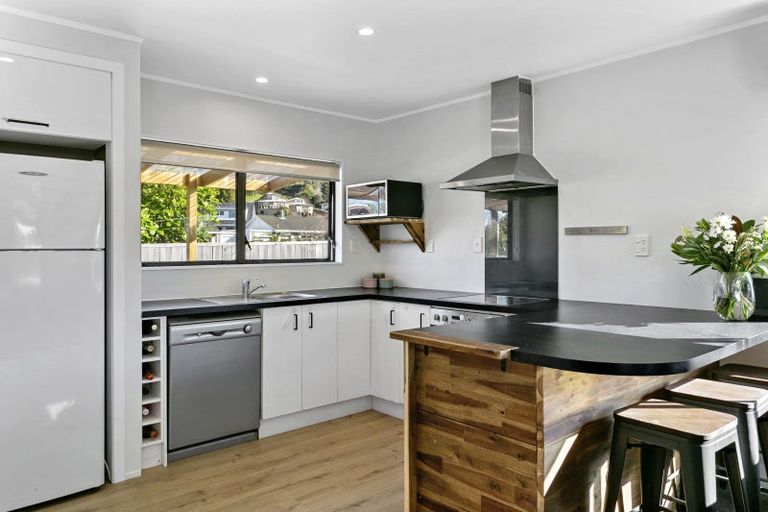 Photo of property in 3b Dorothy Drive, Acacia Bay, Taupo, 3330