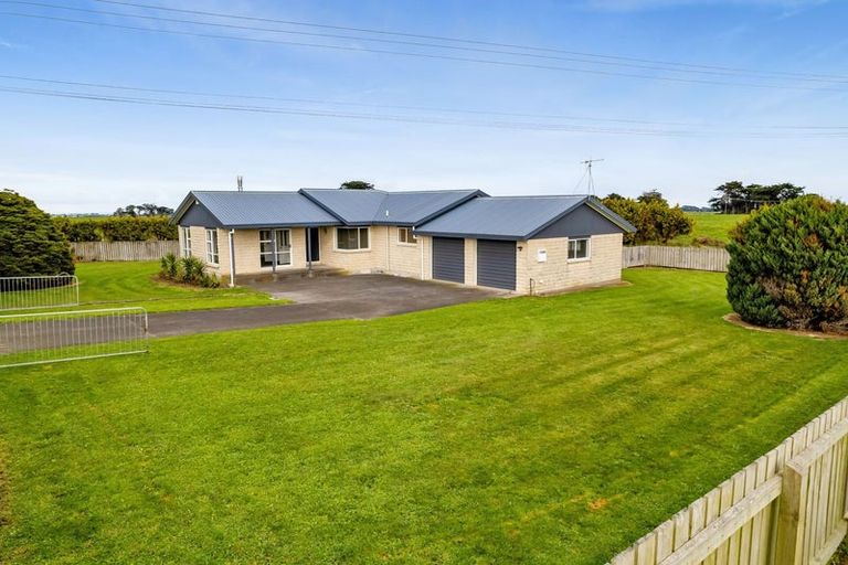 Photo of property in 1658 Skeet Road, Auroa, Hawera, 4678