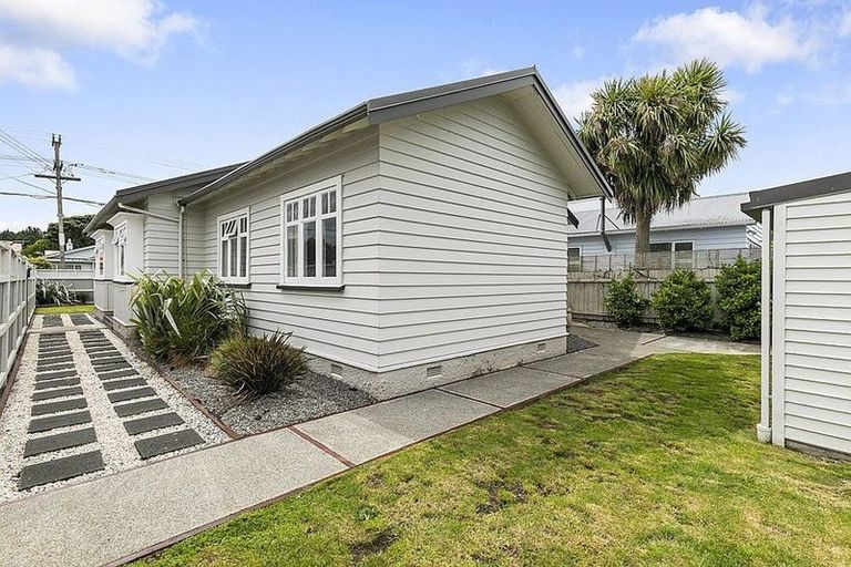 Photo of property in 448 Jackson Street, Petone, Lower Hutt, 5012