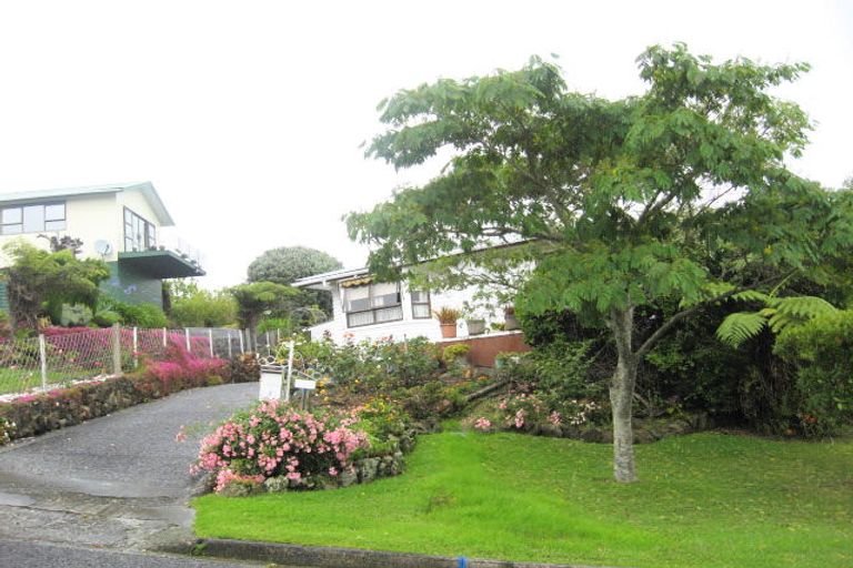 Photo of property in 2 Tahuna Place, Onerahi, Whangarei, 0110