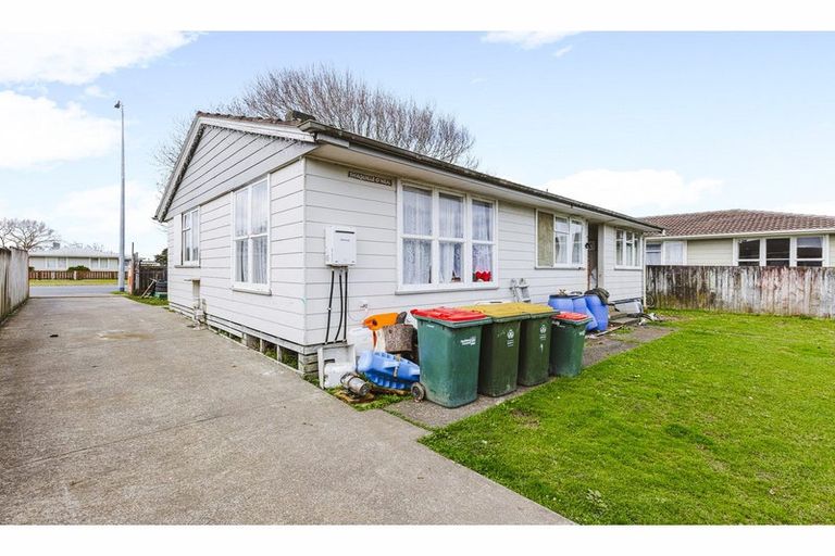 Photo of property in 63 Bader Drive, Mangere, Auckland, 2022