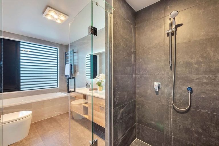 Photo of property in 30 Kearns Drive, Hobsonville, Auckland, 0616