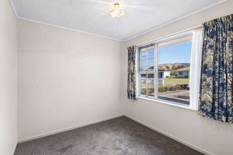 Photo of property in 23a Kapanui Road, Waikanae, 5036
