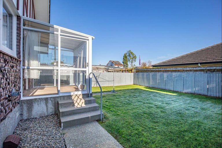 Photo of property in 55 Rugby Street, Levin, 5510