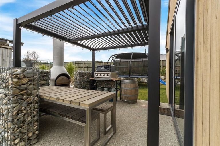 Photo of property in 9 Little Maude Drive, Lake Hawea, Wanaka, 9382