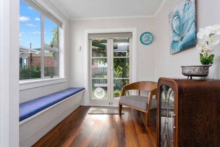 Photo of property in 30 Clare Street, Cambridge, 3434