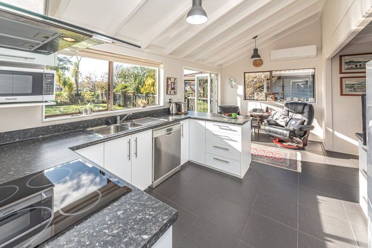 Photo of property in 24 Monowai Place, Aramoho, Whanganui, 4500