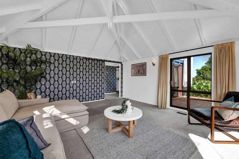 Photo of property in 15f Glen Almond Street, New Plymouth, 4310