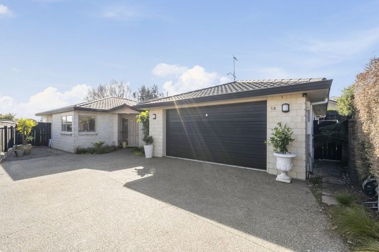 Photo of property in 14 Meadow Court, Paraparaumu, 5032