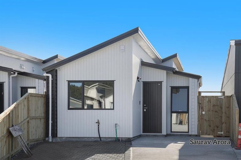 Photo of property in 14 Combat Street, Papakura, 2110