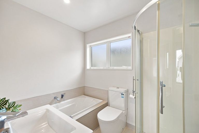 Photo of property in 2/33 Elizabeth Street, Riccarton, Christchurch, 8041
