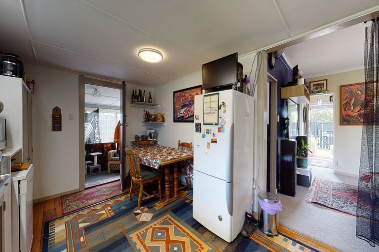 Photo of property in 14 Graham Street, Tinwald, Ashburton, 7700