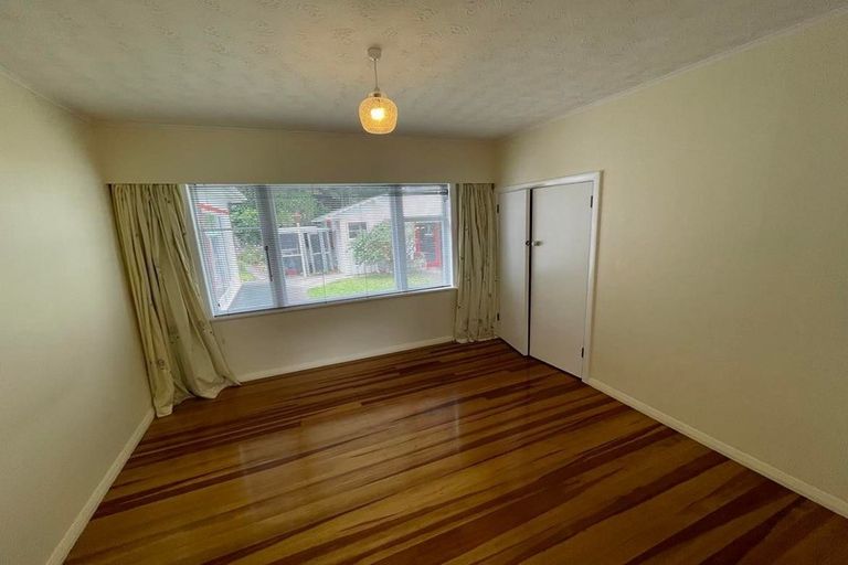 Photo of property in 88 Hine Road, Wainuiomata, Lower Hutt, 5014