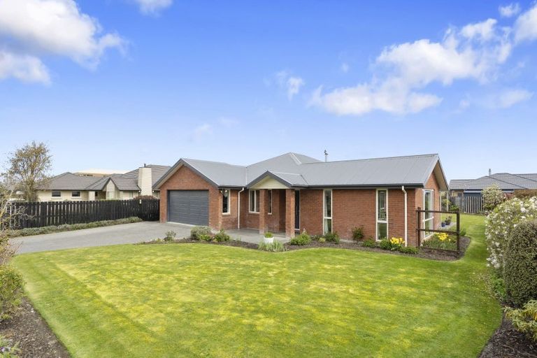 Photo of property in 105 High Street, Oxford, 7430