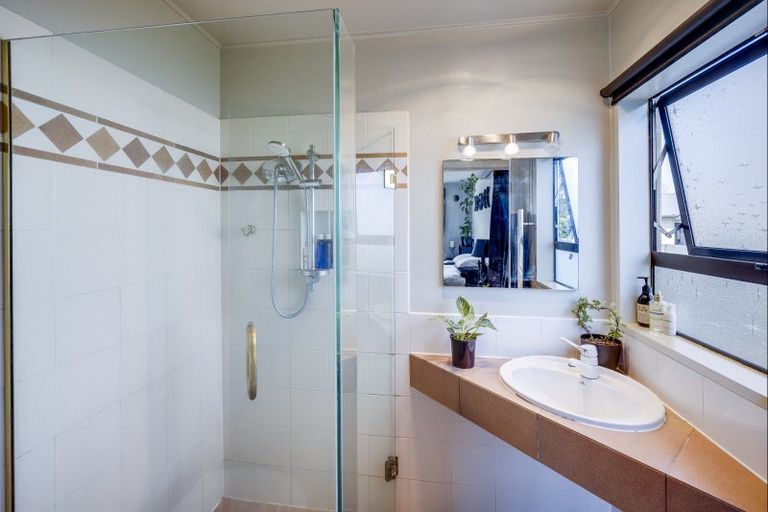 Photo of property in 213 Taradale Road, Pirimai, Napier, 4112