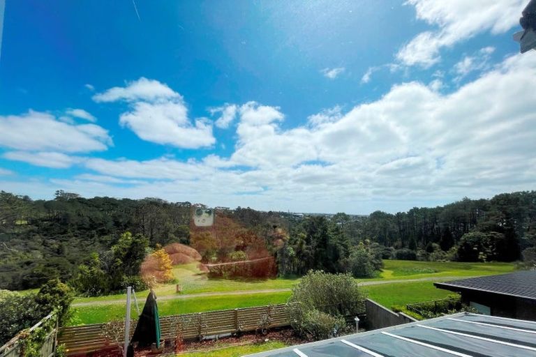 Photo of property in 3/90 Aberdeen Road, Campbells Bay, Auckland, 0620