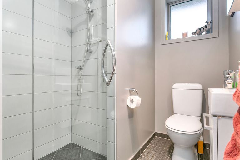 Photo of property in 66 Wordsworth Street, Leamington, Cambridge, 3432