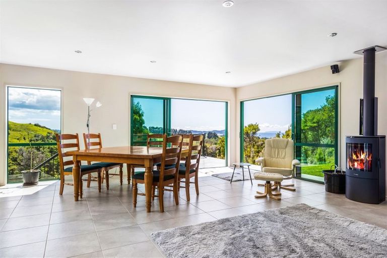 Photo of property in 1559 Pataua Road North, Pataua North, Whangarei, 0175