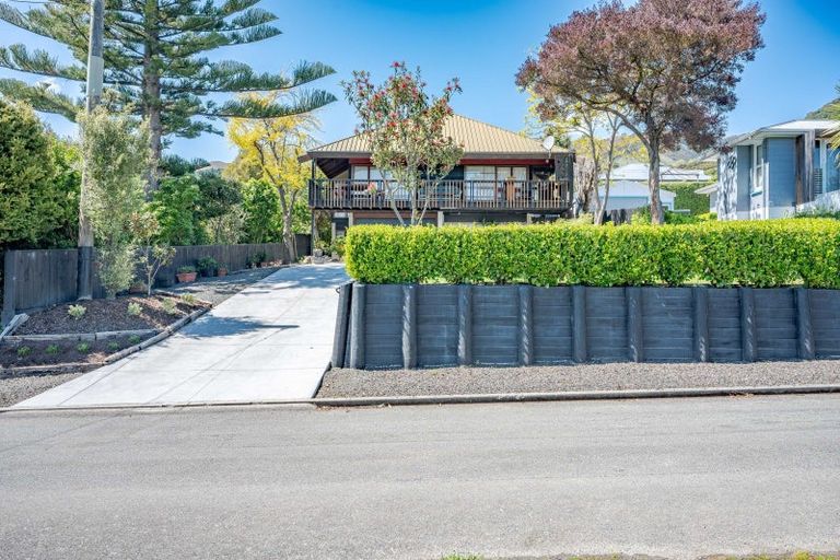 Photo of property in 15 Muter Street, Akaroa, 7520