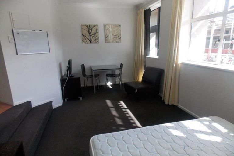 Photo of property in Terrace Garden Apartments, 1c/120 The Terrace, Wellington Central, Wellington, 6011
