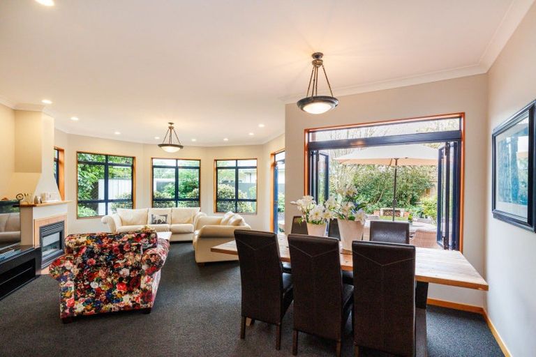 Photo of property in 3 Balmoral Drive, Terrace End, Palmerston North, 4410