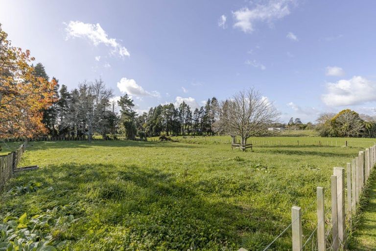 Photo of property in 1 Kahikatea Street, Inglewood, 4330
