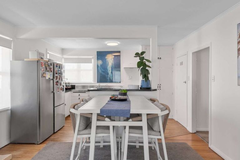 Photo of property in 20 Cook Street, Carters Beach, Westport, 7825