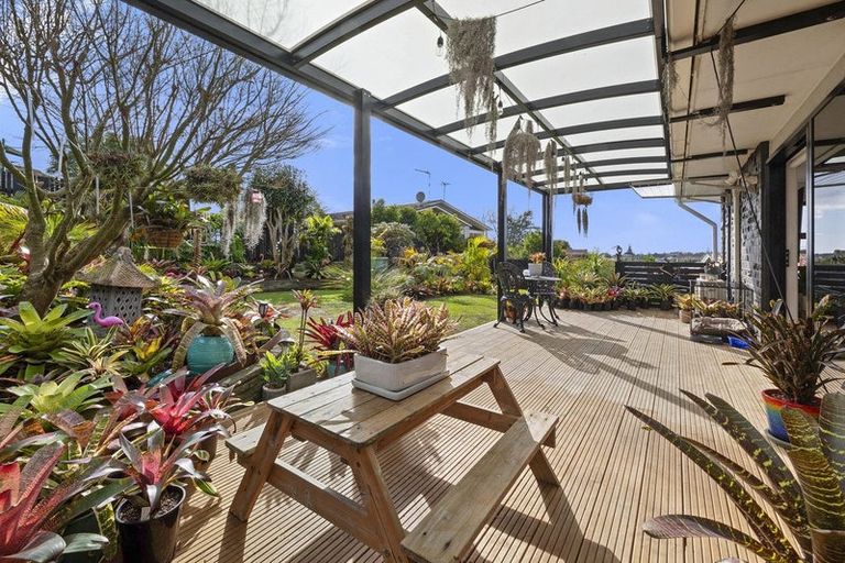 Photo of property in 17 Pukekohatu Street, Waitara, 4320