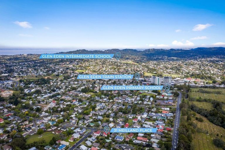 Photo of property in 31 Meilland Place, Glen Eden, Auckland, 0602