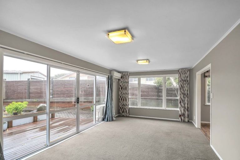 Photo of property in 310 Maungaraki Road, Maungaraki, Lower Hutt, 5010