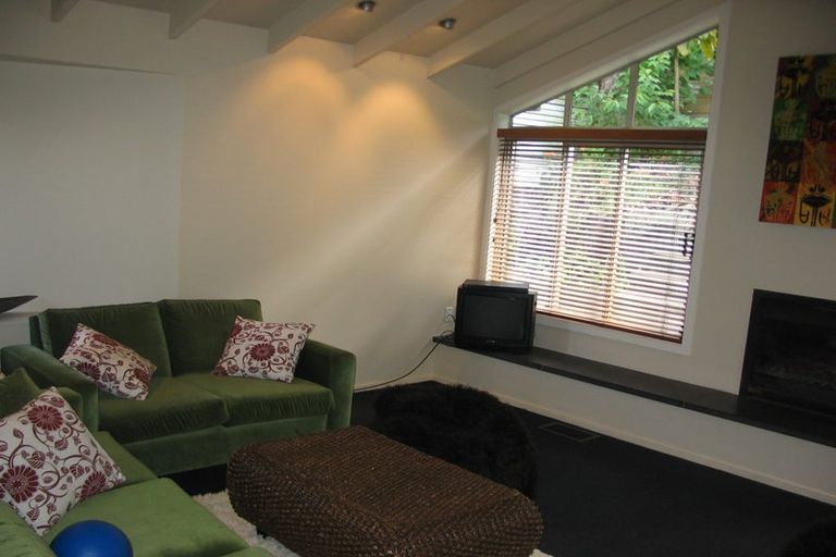 Photo of property in 4 Roscoe Terrace, Wadestown, Wellington, 6012