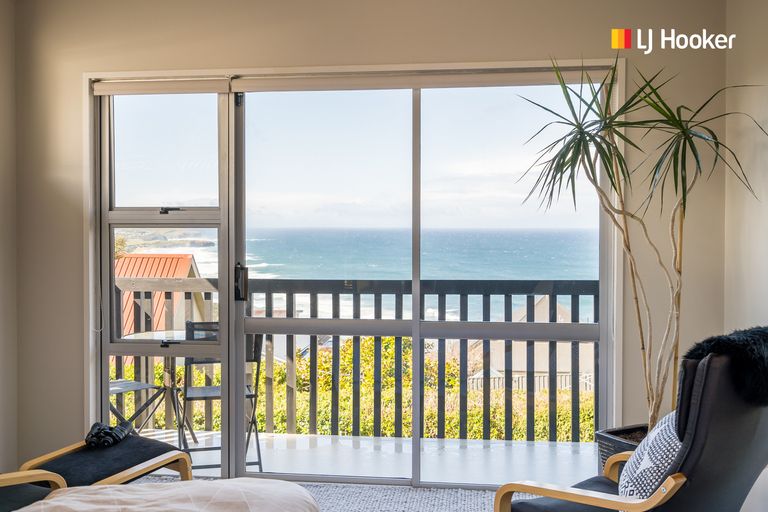 Photo of property in 21 Earls Road, Saint Clair, Dunedin, 9012