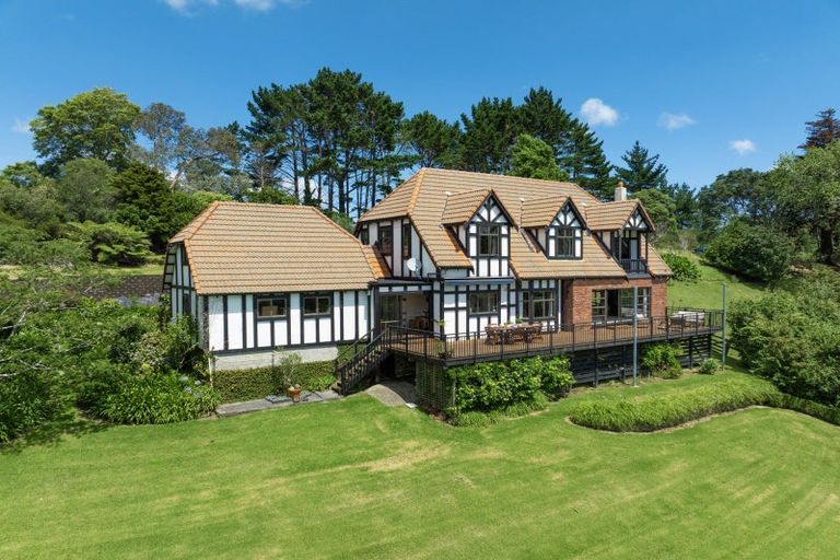 Photo of property in 180 Ara-kotinga, Whitford, Manurewa, 2576