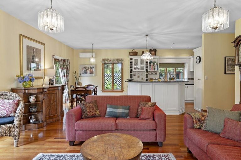 Photo of property in 12 Glenburn Place, Avonhead, Christchurch, 8042