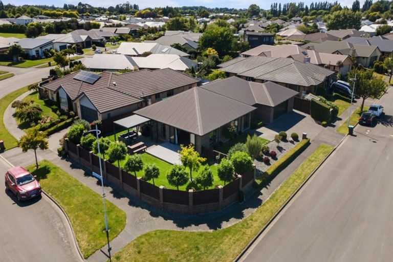 Photo of property in 32 East Ellington Drive, Mairehau, Christchurch, 8052