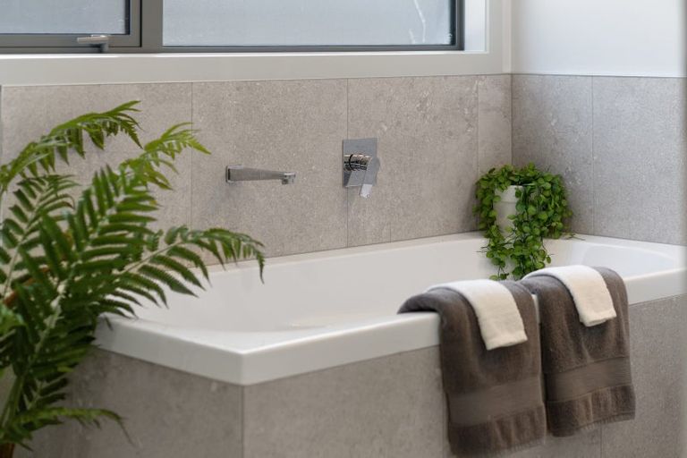 Photo of property in 13 Ada Close, Cambridge, 3434