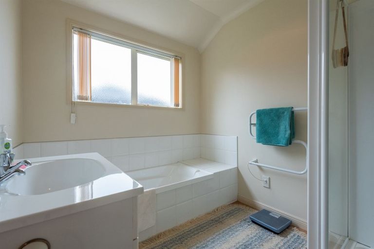 Photo of property in 11 Tainui Street, Levin, 5510