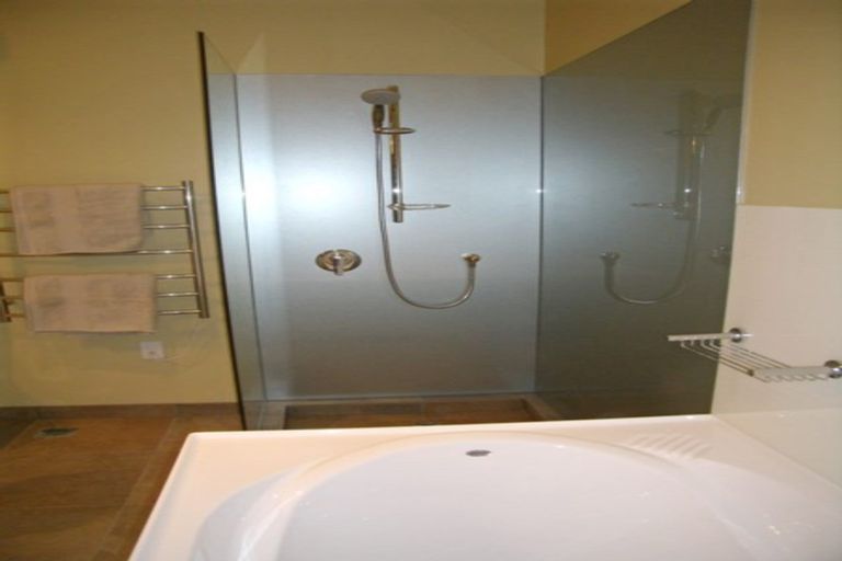 Photo of property in 225 Frankton Road, Queenstown, 9300