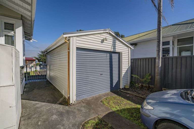 Photo of property in 402 Queen Sh25 Street, Thames, 3500
