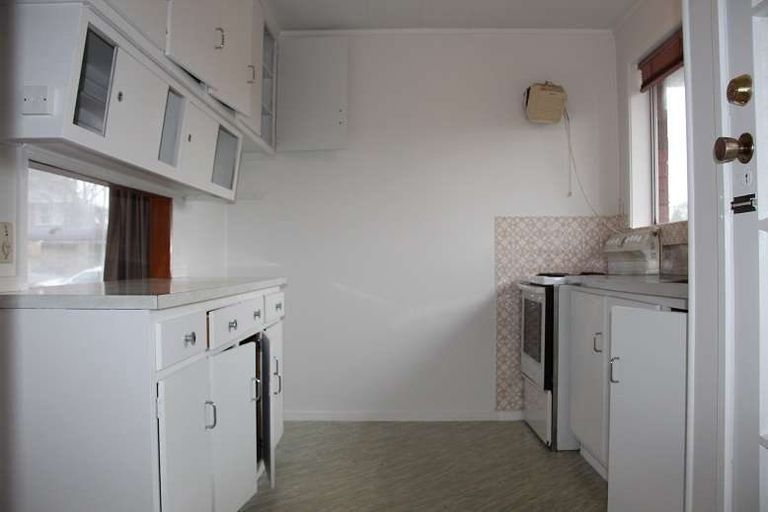 Photo of property in 7 Kapiti Place, Sunnynook, Auckland, 0620