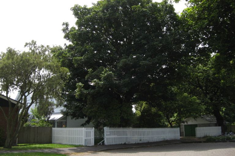 Photo of property in 21 Church Square, Addington, Christchurch, 8024