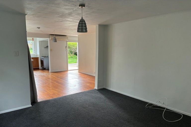 Photo of property in 3 Victor Road, Raumati Beach, Paraparaumu, 5032