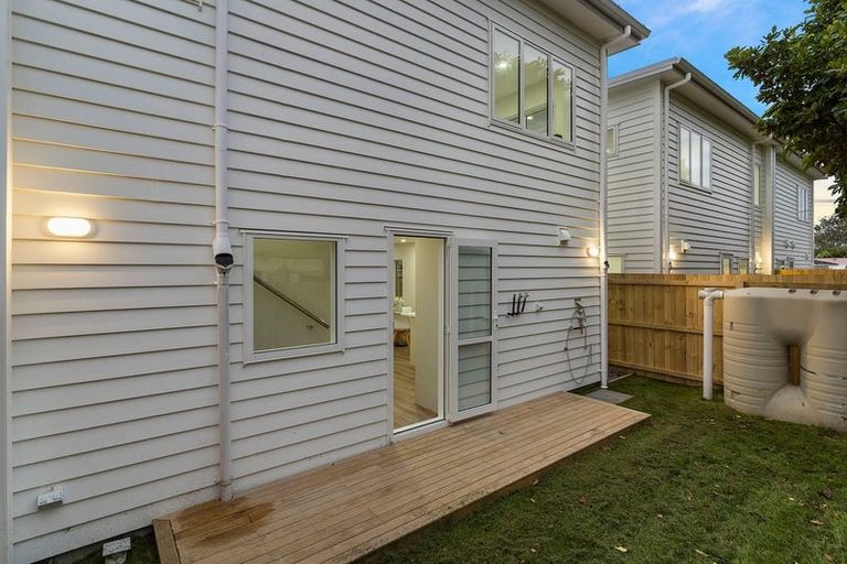 Photo of property in 21a Kent Road, Manurewa, Auckland, 2102