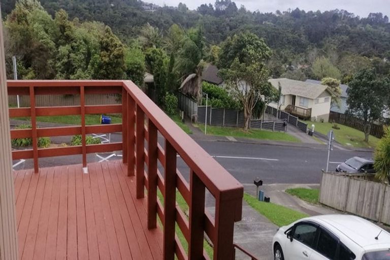 Photo of property in 5 Spinella Drive, Bayview, Auckland, 0629