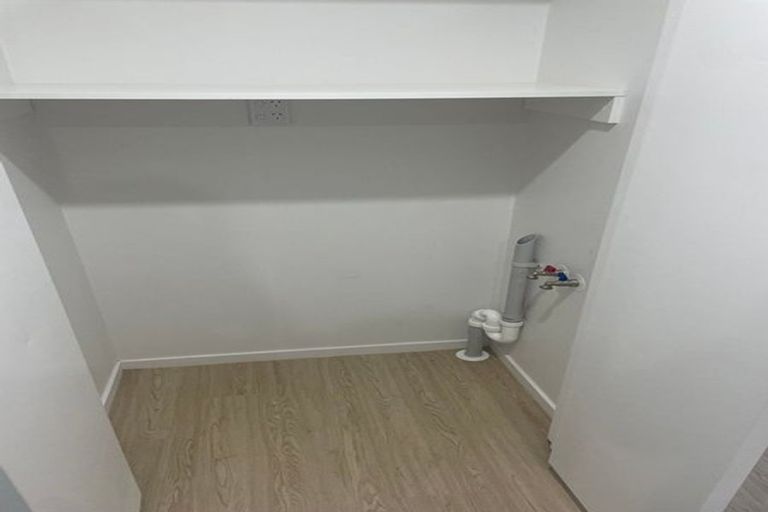 Photo of property in 36 White Heron Drive, Massey, Auckland, 0614